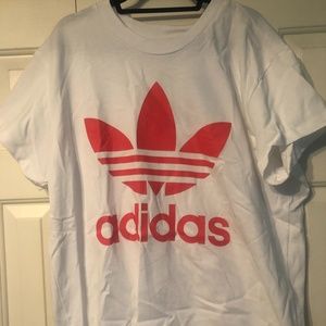 Adidas T-shirt